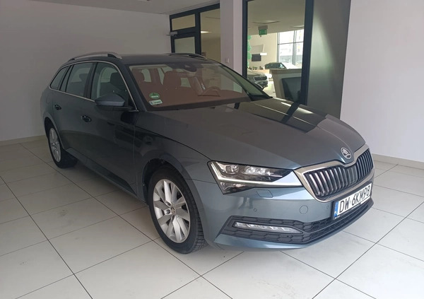 Skoda Superb cena 114850 przebieg: 93507, rok produkcji 2020 z Witkowo małe 301